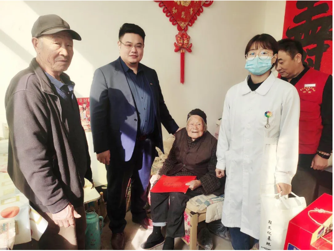 愛在重陽節(jié)，慰問暖人心
